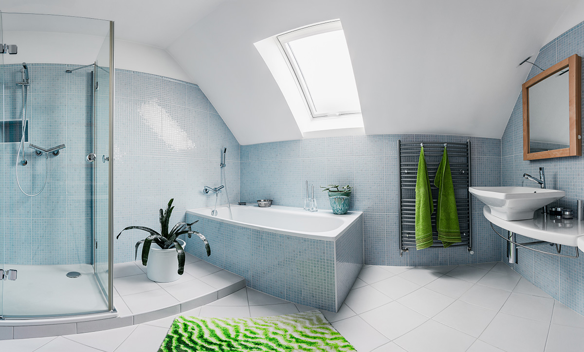 Bathroom in Rich Green Wall Tiles