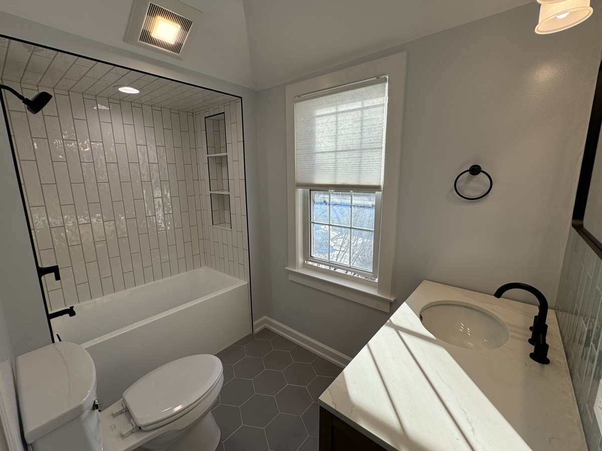 Bathroom Remodeling Services in Chicagoland picture