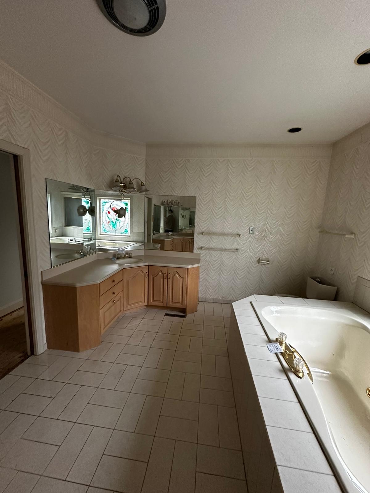 Bathroom Remodeling Services in Chicagoland picture