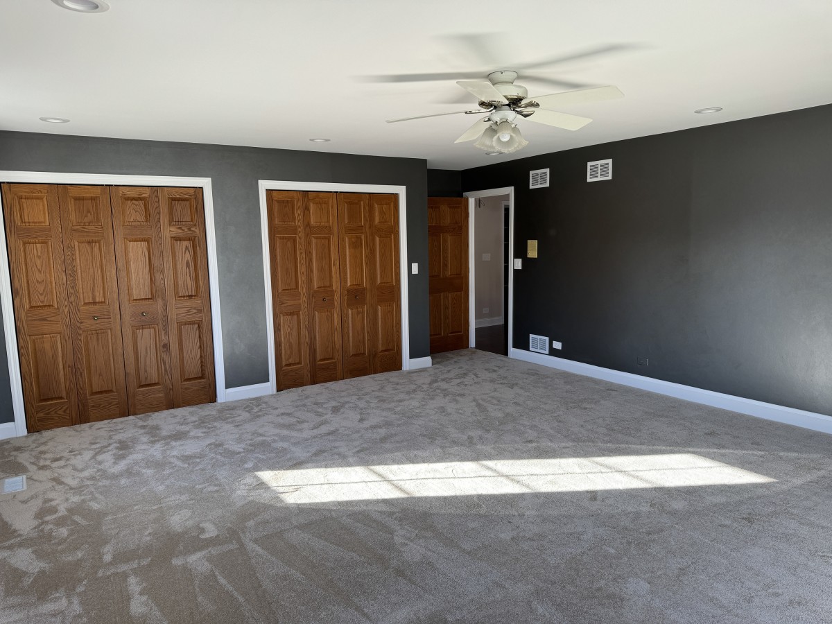 Living Room Remodeling in Chicagoland picture