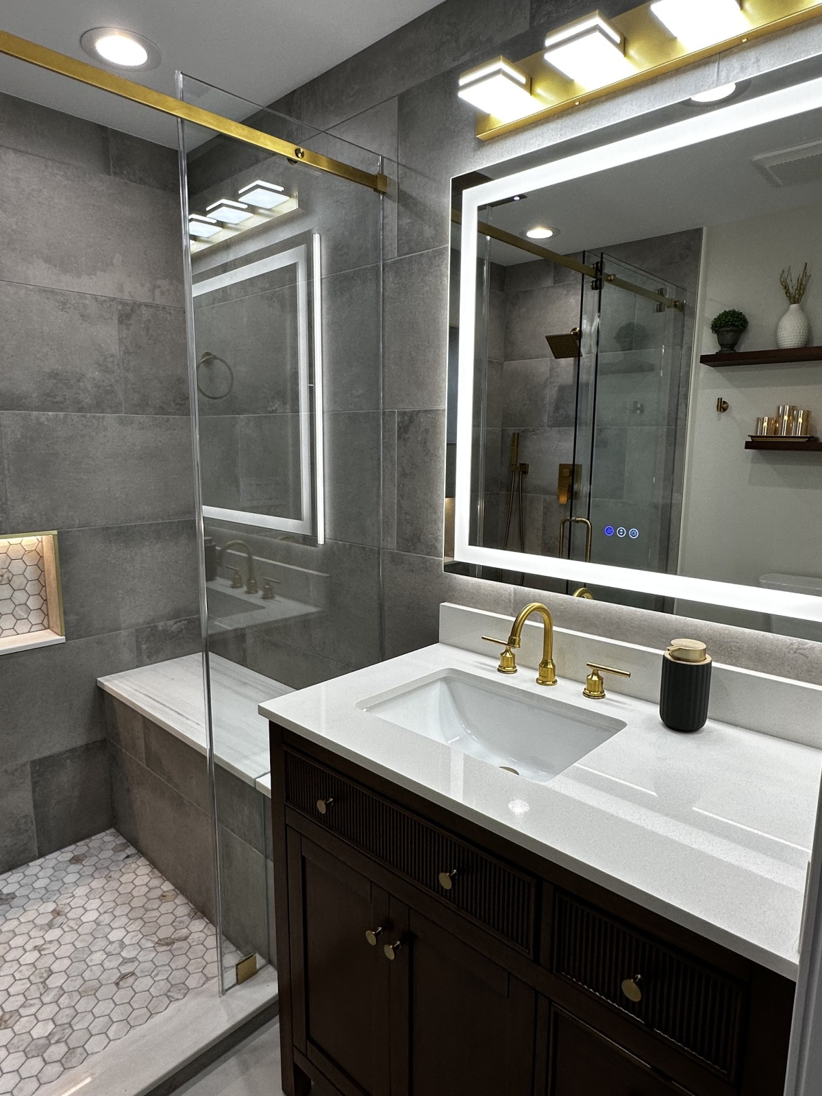 Bathroom Remodeling picture