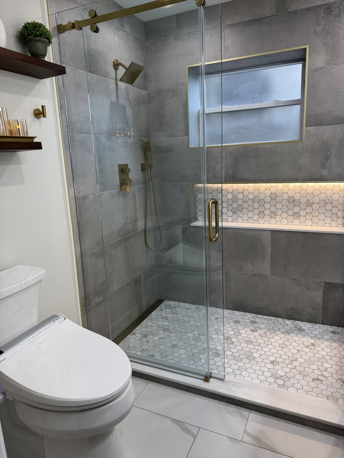 Bathroom Remodeling picture