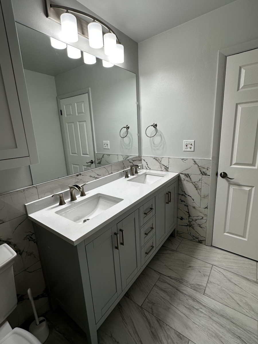 Bathroom Remodeling picture