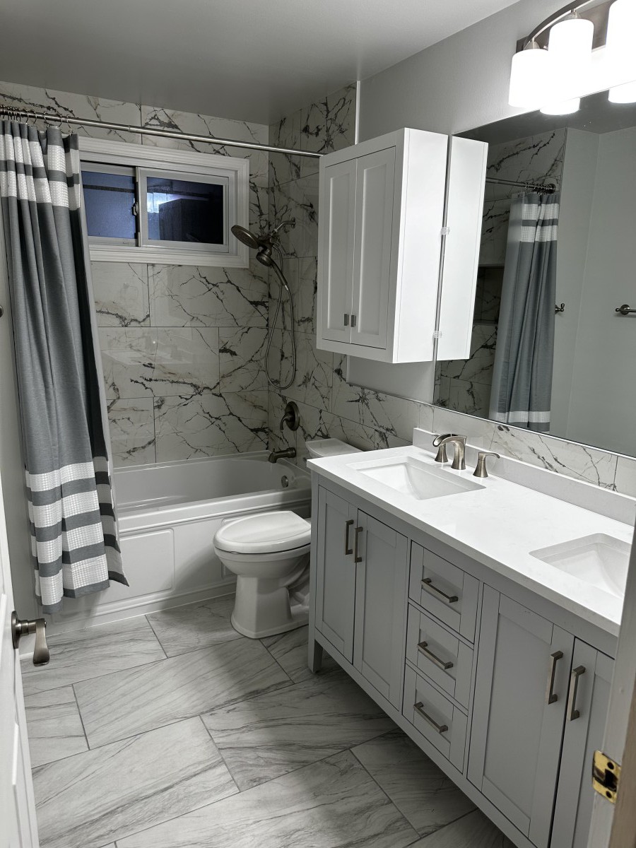 Bathroom Remodeling picture