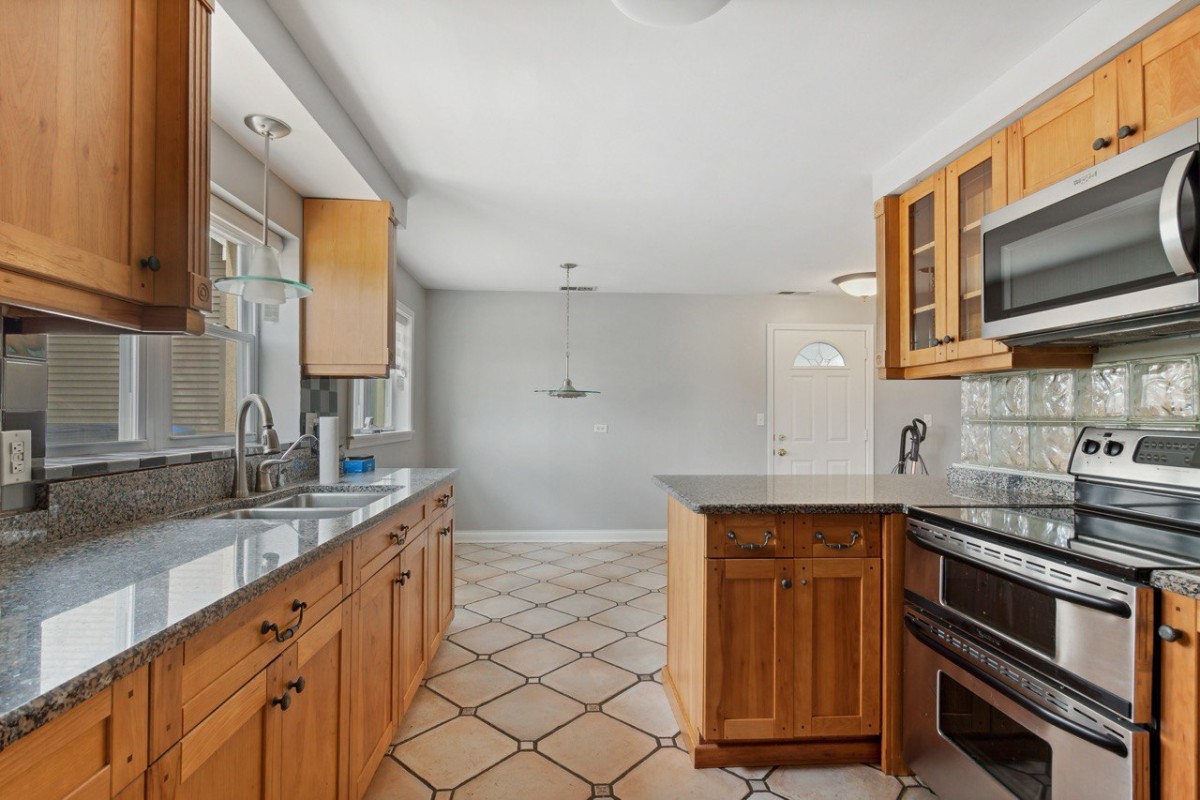 Kitchen Remodeling picture