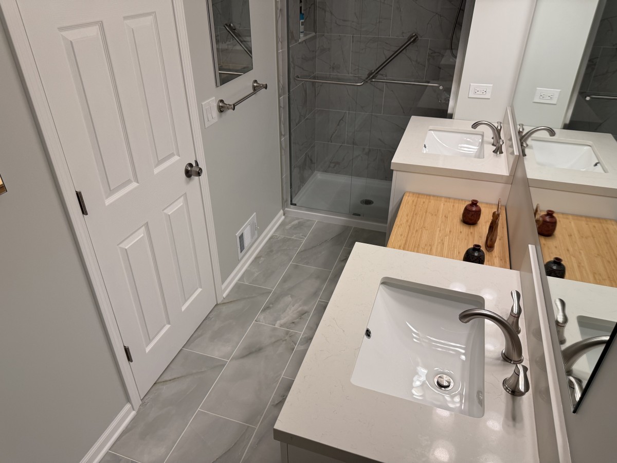 Bathroom Remodeling picture