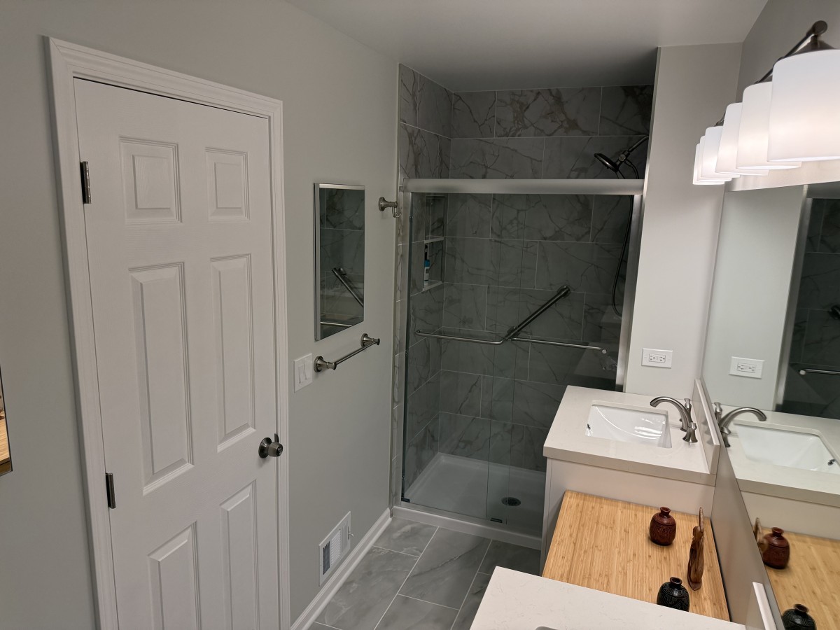 Bathroom Remodeling picture