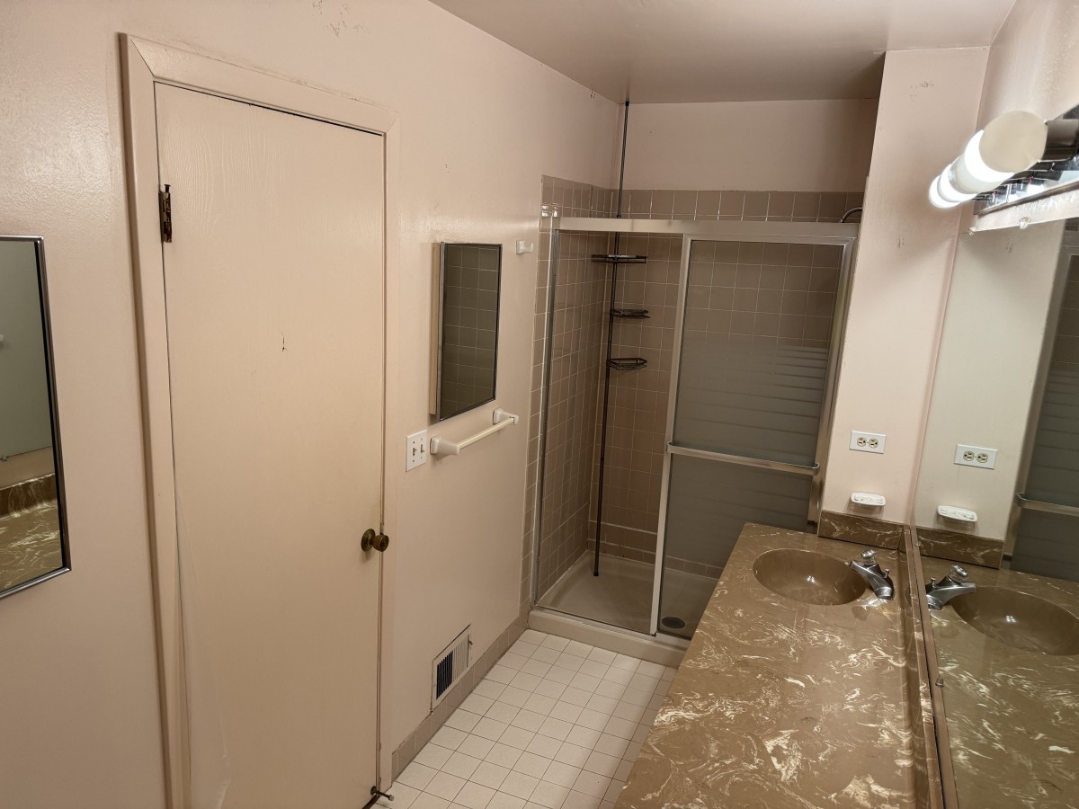 Bathroom Remodeling picture