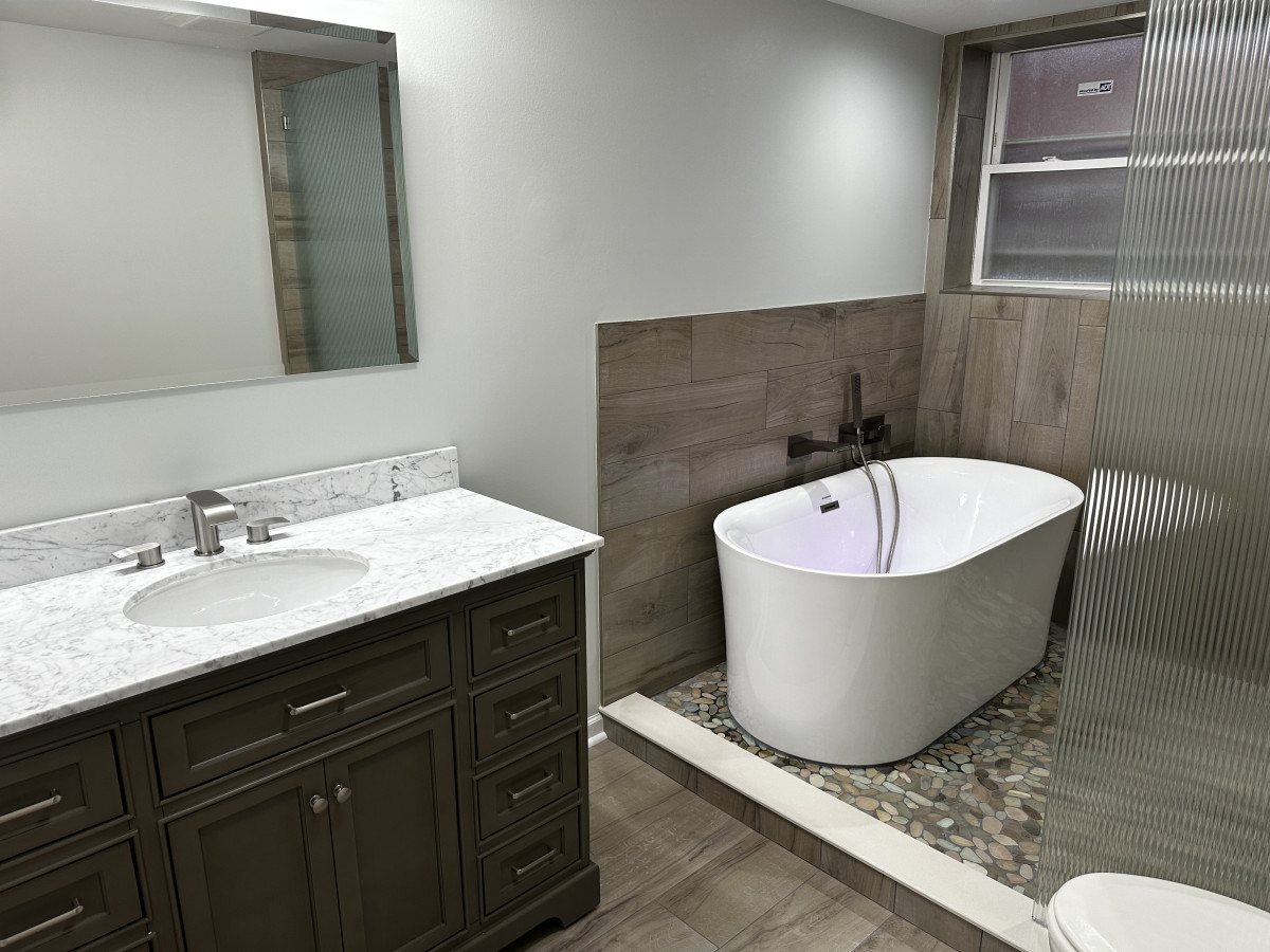 Bathroom Remodeling picture