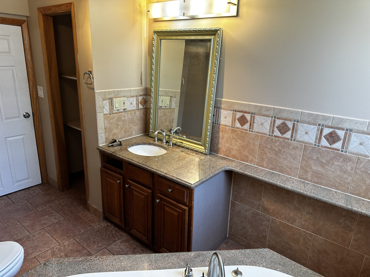 Bathroom Remodeling picture