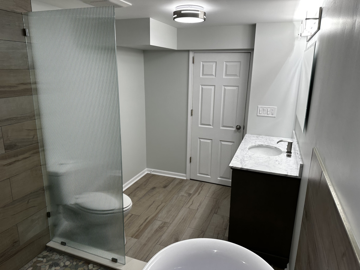 Bathroom Remodeling picture
