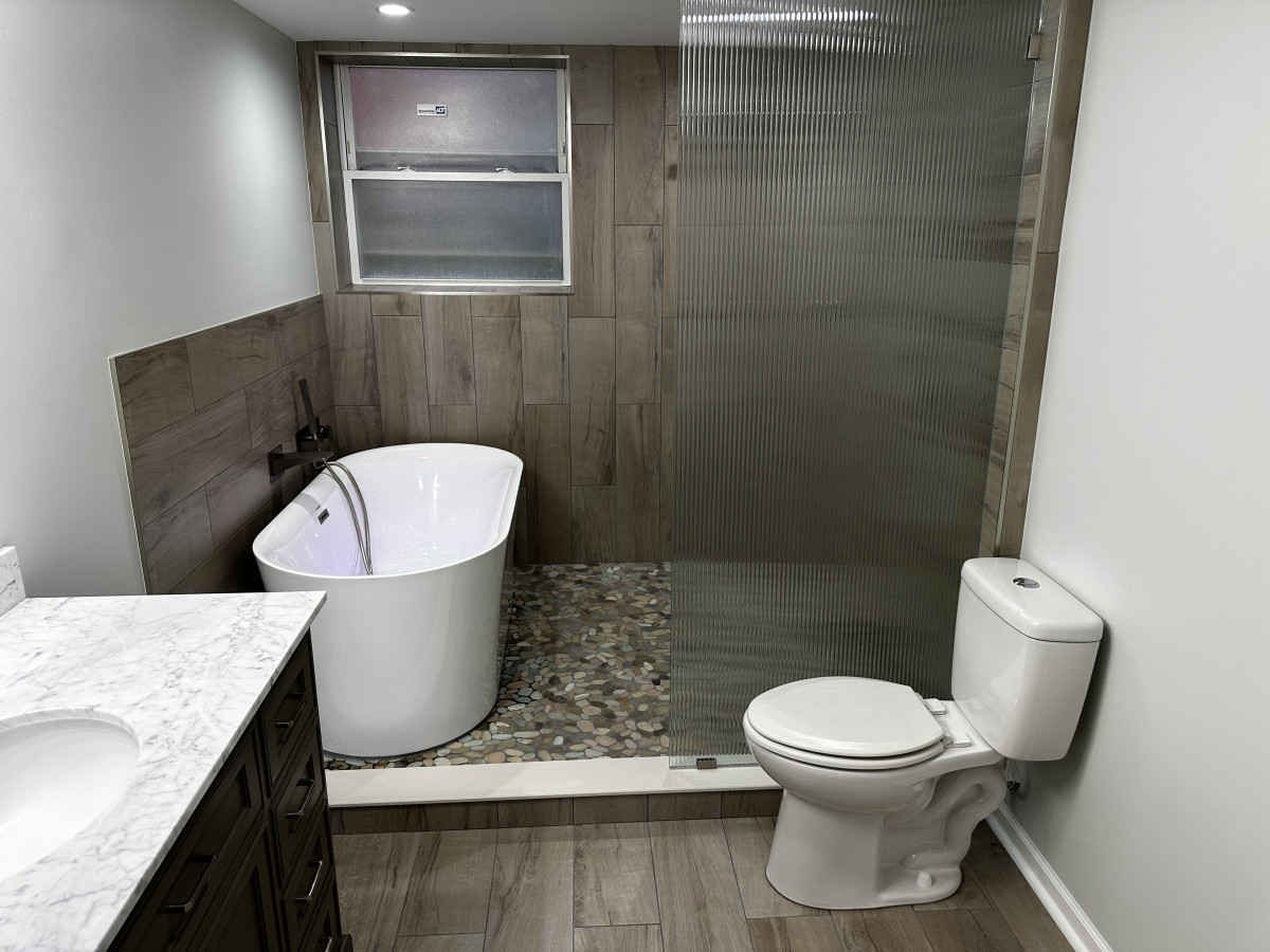 Bathroom Remodeling picture