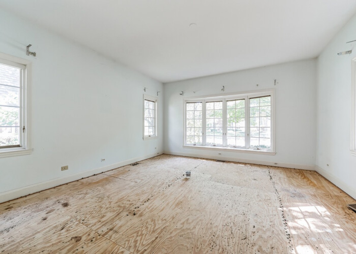 Living Room Remodeling in Chicagoland picture