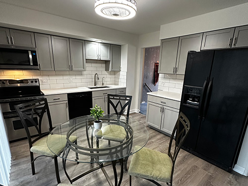 Compact & Clean – Kitchen Remodeling