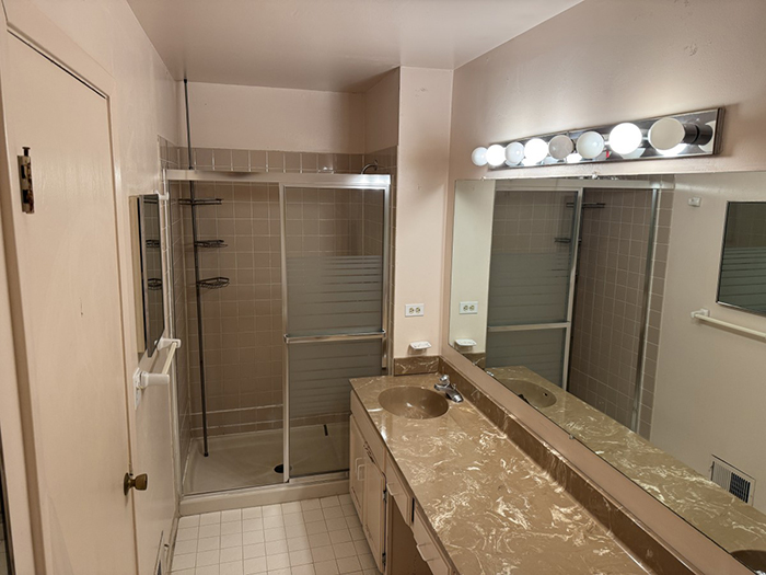 Bathroom remodeled by ADS Building and Remodeling - Before